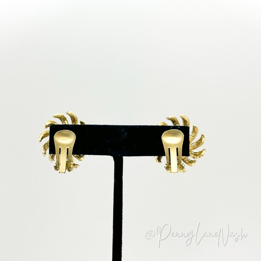 Vintage Gold Firework Cluster Clip On Earrings - Picture 5 of 6